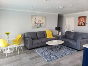 Modern and Spacious Retreat - Image 2