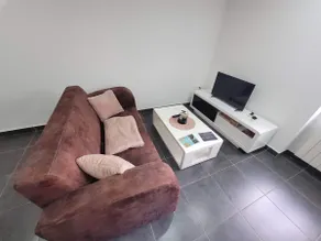 Cozy townhouse - Image 2