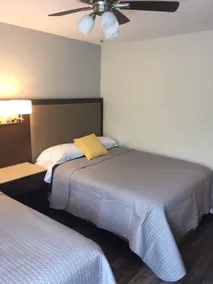 Modern Hotel Style- Sleeps 6 #A301 - Image 2