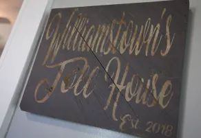 Williamstowns Toll House Can’t get closer to Ark. - Image 3