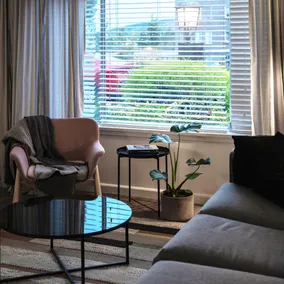 Sayer Gardens Apartment - Image 4