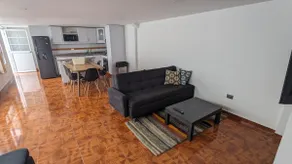 Big House in Chipre With Garage - Image 3