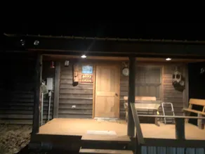 Beautiful Rustic Cabin in Lake Guntersville! - Image 2