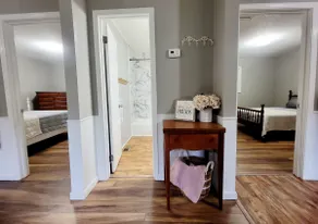 The Little Place - Image 5