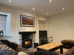 Peak District Cottage with good transport links - Image 4