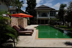 Starry Night Villa with Swimming Pool B building - Image 2