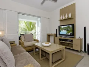 Beach Club 3 Bedroom Luxury Apartment - Image 4