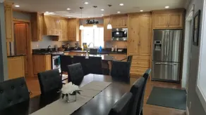 Nice Home in a Quiet Neighborhood by a Park - Image 4