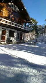 Peaceful Riverside Chalet - Image 4