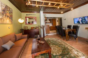 Petra Thea Villa Karitaina - Image 2