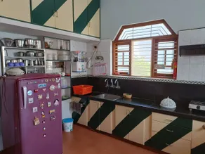 Spacious Bungalow @Vinyasa House - Image 5
