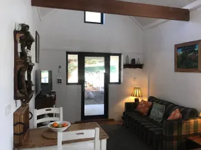 Melaleuca Cottage - romantic luxury close to town - Image 2