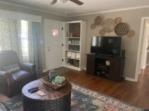 Southern Charm - Image 2
