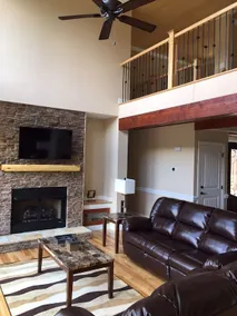 ”THE EXCLUSIVE MOUNTAIN RETREAT ON LAKE JAMES!” - Image 3