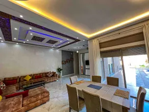 Beautiful villa with pool. - Image 4