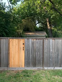 Studio Home w/ Gated Yard in Spring Branch - Image 4