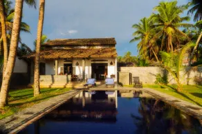 Villananda - Amazing Beachfront Villa with Private Pool - Image 3