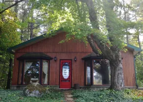 Cherish Cove . Waterfront Bunkie - Image 3