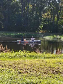 Stocked pond, canoe,hot tub,Ren Faire close - Image 2