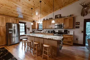 Black Lake Man’s Cave/Lodge - Image 5