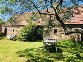In the heart of Trégastel, surrounded by lush greenery, Au cœur de Trégastel, noyée dans la végétati... - Image 2