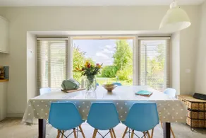 Beautiful and peaceful family friendly retreat - Image 2