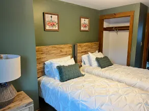 Charming First Floor Farmhouse - Image 5