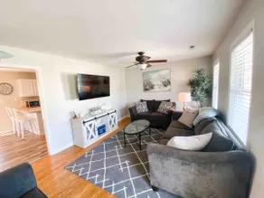 Cozy 3 Bedroom Home Central To Beaufort - Image 3