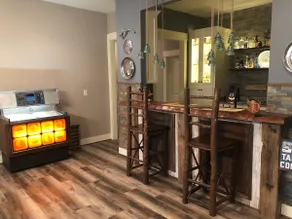 Fun retreat! Hot tub & Game Rm! - Image 4