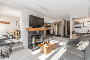 Modern Ski In/Out Mountain Side Ground Floor - Image 3