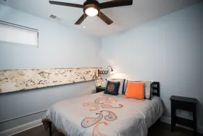 2BR/1.5 Bath in Logan Square - Image 3