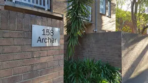 North Adelaide Apartment - Image 2