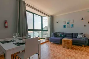 Grand Harbour View One Bed Apartment - Image 2