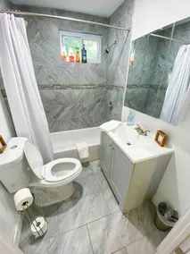 4BR near Campus, Hospitals, Downtown - Image 3