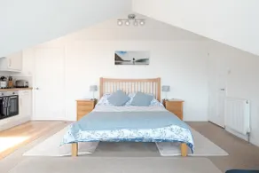 Coastal Studio Loft Apartment - Image 2