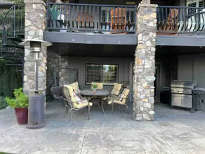 Cozy and inviting basement apartment - Image 2