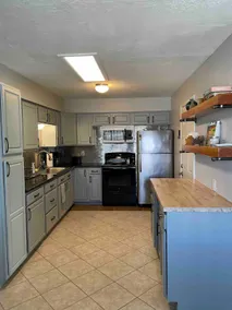 Comfy, contemporary, quiet retreat with views of the Petroglyphs  - Image 4