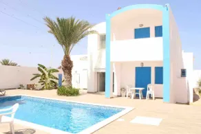 Beautiful villa with pool in tourist area - Image 5