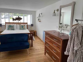 Crooked Park-boutique suite of rooms with parking - Image 3