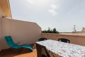 Modern Remodeled Beach Theme Coastal Apartment - Image 4