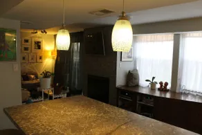 Spacious & Modern 1 BR Apartment - Image 4