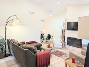 Family friendly, great location, 30+ day rental - Image 2
