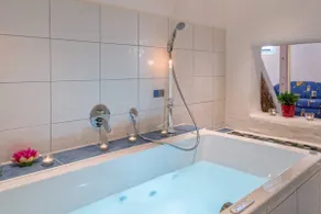 Exclusive Country house Seewald - quiete area, Whirlpool, Sauna, large garten, bbq, wifi - Image 3