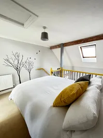 The Beautiful Cottage in March - Image 3