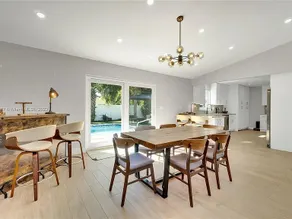 Private Oasis with Heated Pool close to the Beach - Image 3