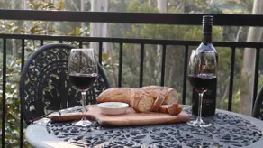 Traveller’s Treehouse in Katoomba, Blue Mountains - Image 4