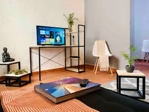 A4•Super Loft•Unbeatable location* Spacious - Image 4