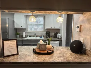 A sweet stay on Cherrywood Square - Image 5