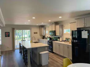 Escanaba River Modern Retreat • 10 Min to Town - Image 5