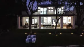 Lake Home: Relax and Unwind in Mission Hidden Gem - Image 4
